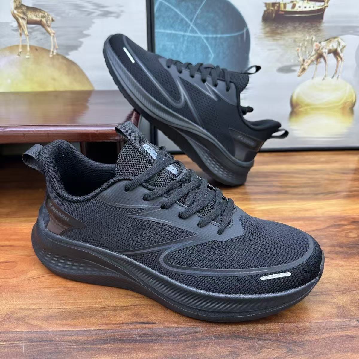 Men Shoes Runners - 2026 Summer Men's Breathable Mesh Sneakers
