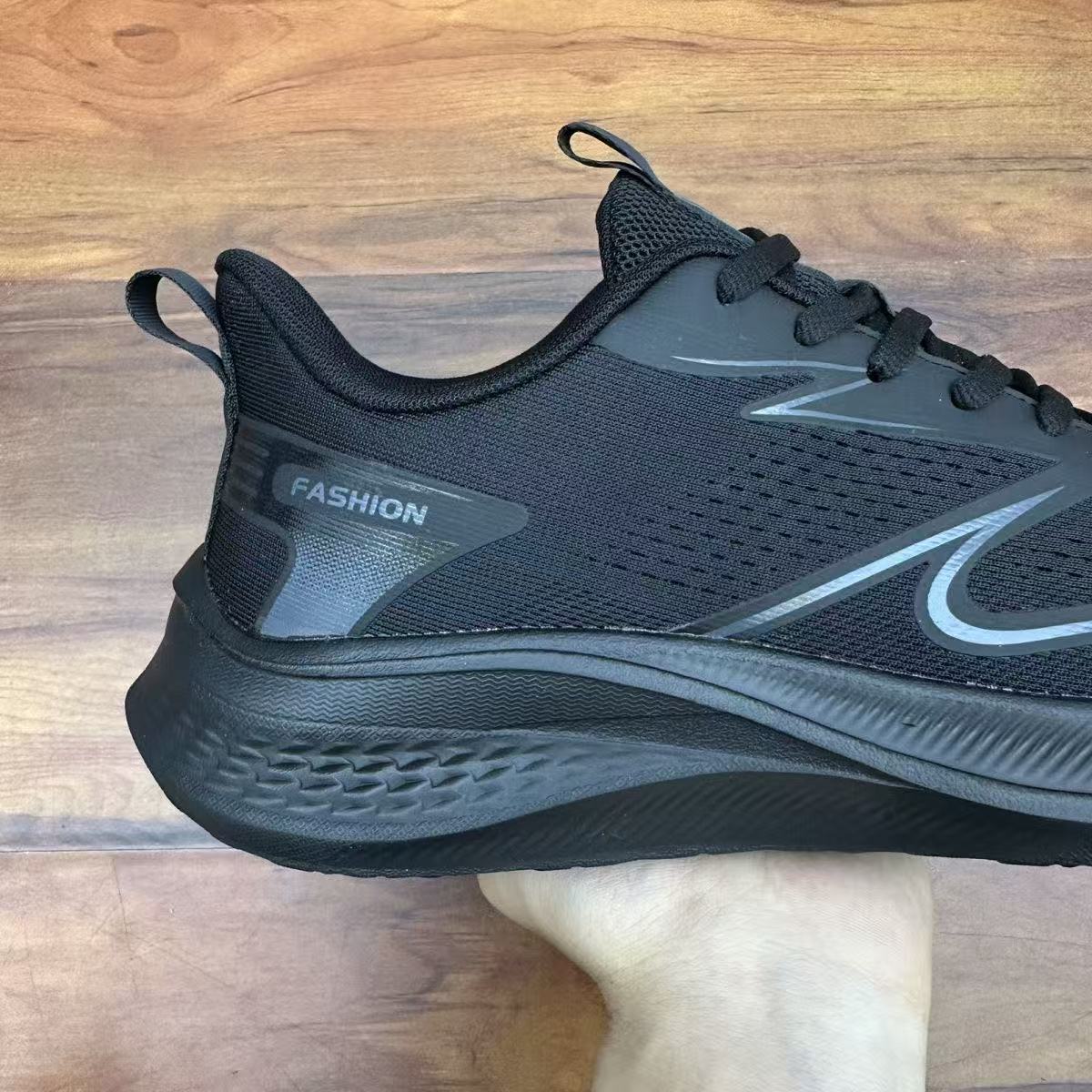 2026 Summer Men's Breathable M - Men Shoes Runners 评论和价格